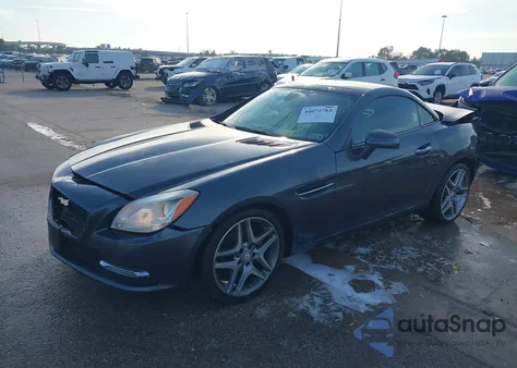 2015 Mercedes-Benz Slk 250 z USA, uszkodzony, nr VIN WDDPK4HA2FF103008